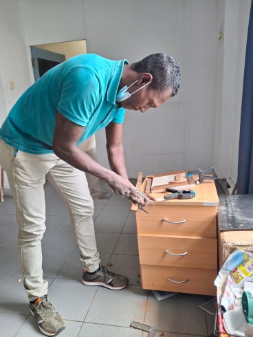 Atelier Wood Repair_Julio Rave